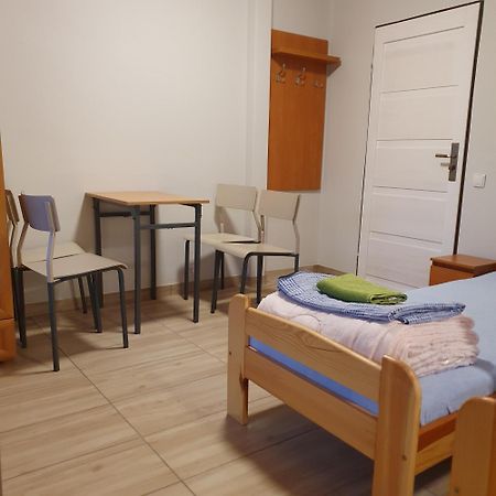 Noclegi Silesia ASTER Tychy Pokój zdjęcie